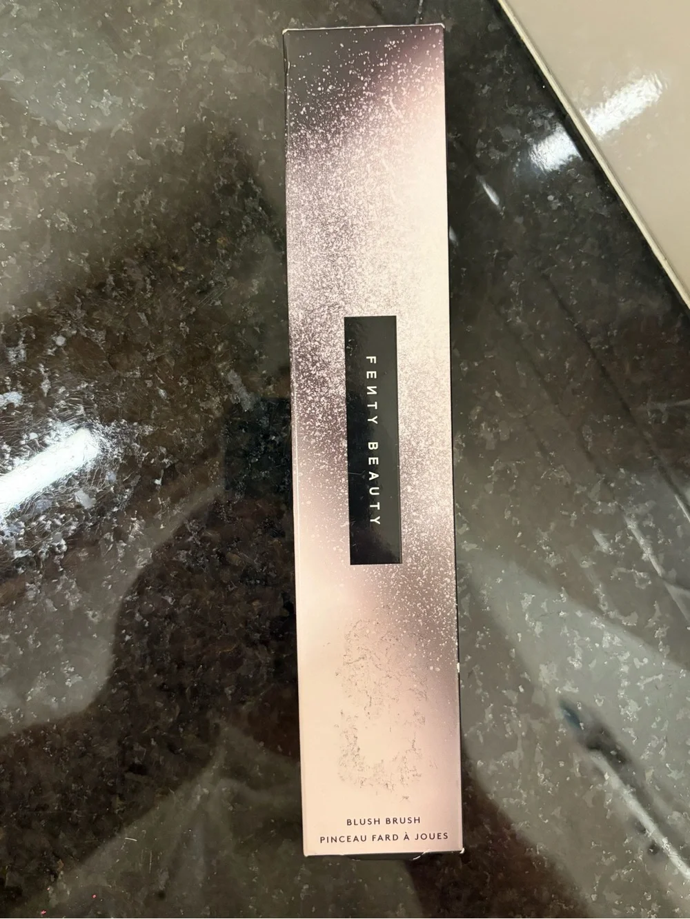 Fenty Beauty - The Blush Brush 155 - New in Box